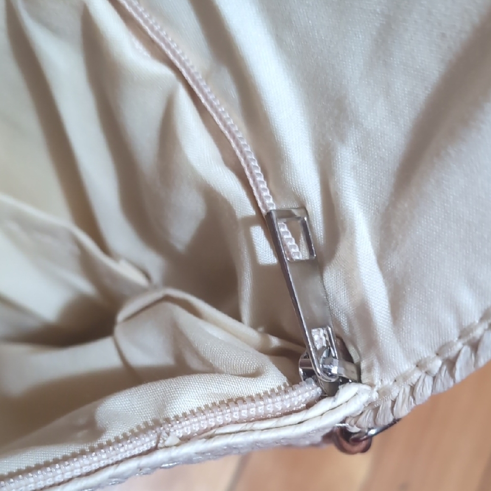 Cream and Brown Woven Crossbody Bag Bejeweled Eye Zipper - Picture 7 of 9